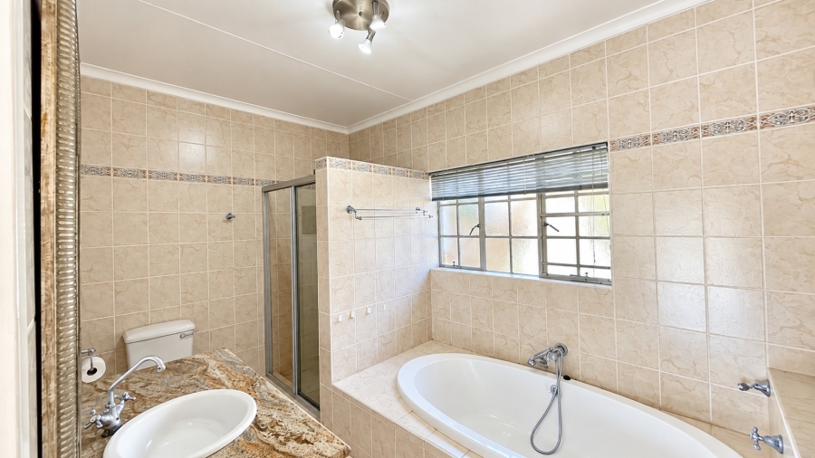 3 Bedroom Property for Sale in Wilkoppies North West